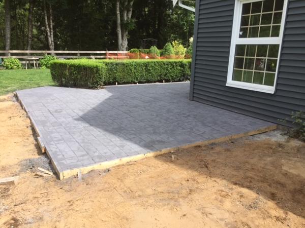 Cobble stamped concrete patio - side view