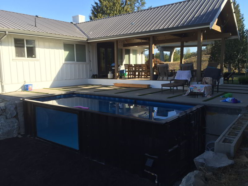 concrete pool deck for dipping pool